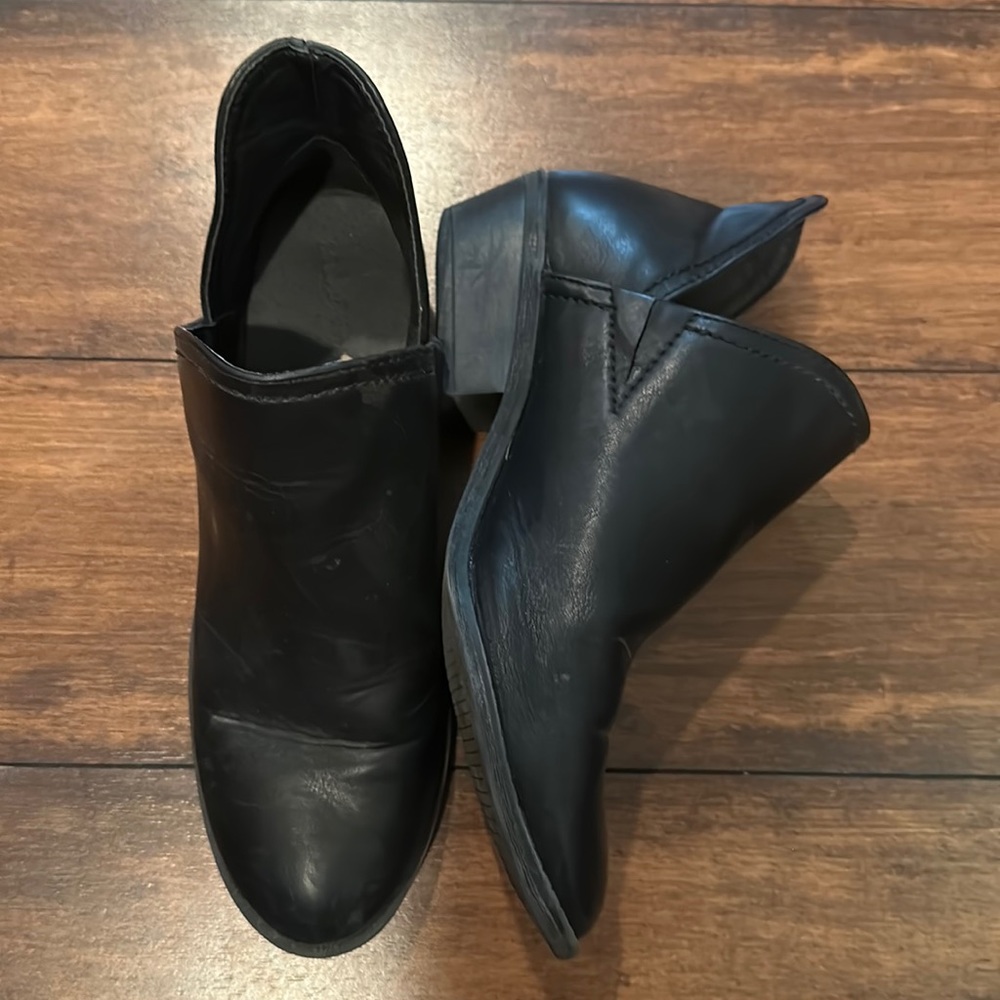 Ankle booties